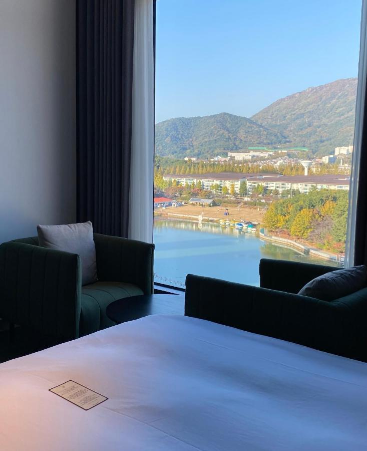 Hotel Avenue Changwon Exterior photo