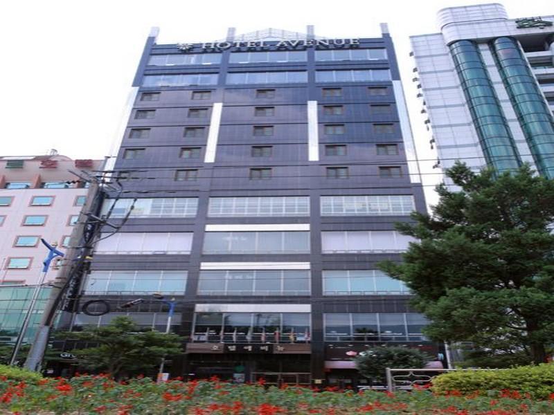 Hotel Avenue Changwon Exterior photo